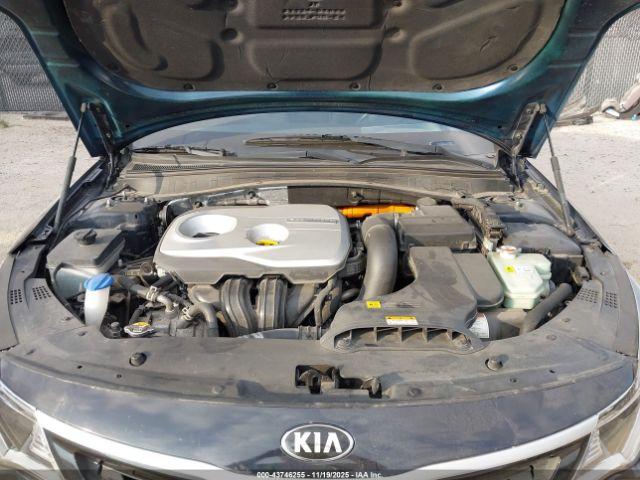 Kia Optima Premium Image 8