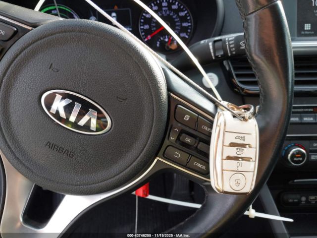 Kia Optima Premium Image 9