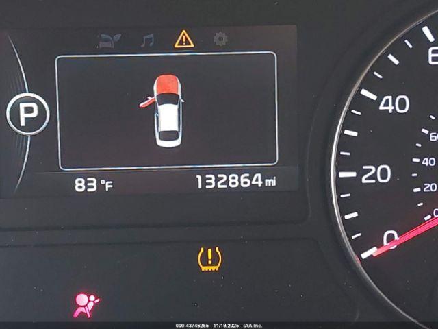 Kia Optima Premium Image 13