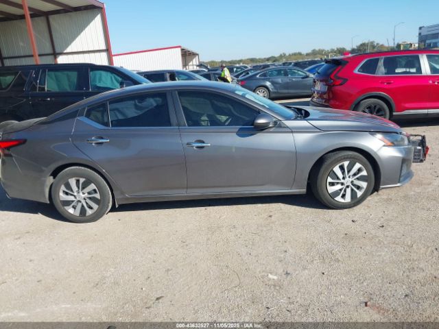 Nissan Altima S Fwd Image 16