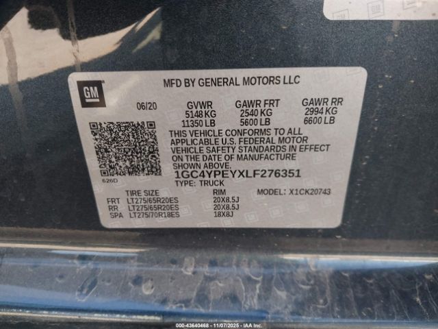 Chevrolet Silverado 2500 Image 8