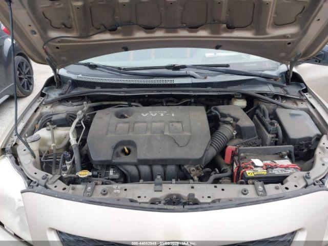 Toyota Corolla Le Image 8