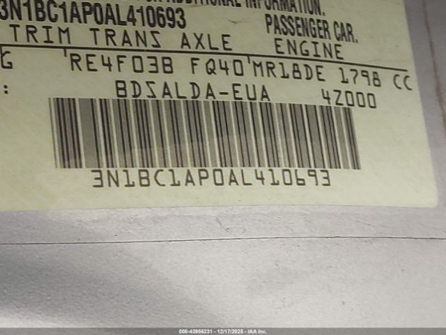 Nissan Versa 1.8s Image 4