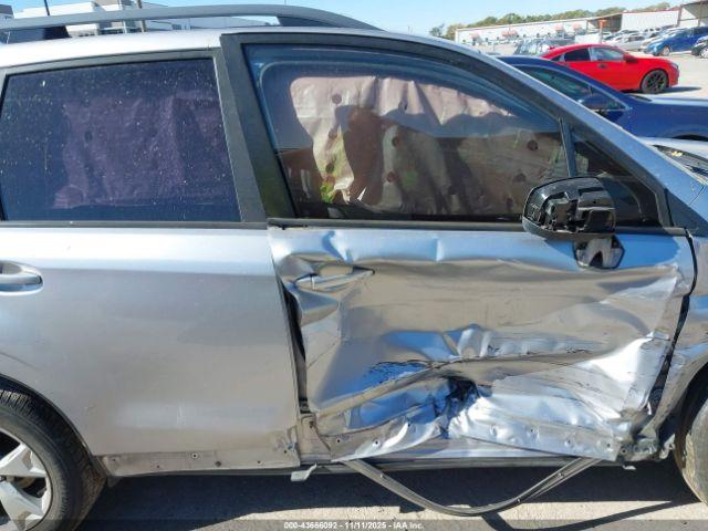 Subaru Forester 2.5i Image 15