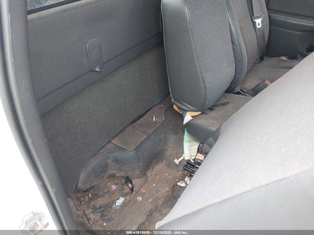 Chevrolet Silverado 1500 Work Truck Image 8