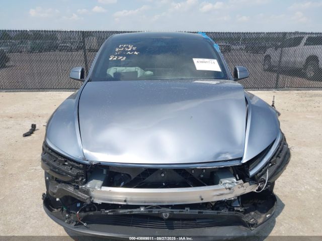 Tesla Model Y Long Range Dual Motor All-wheel Drive Image 3