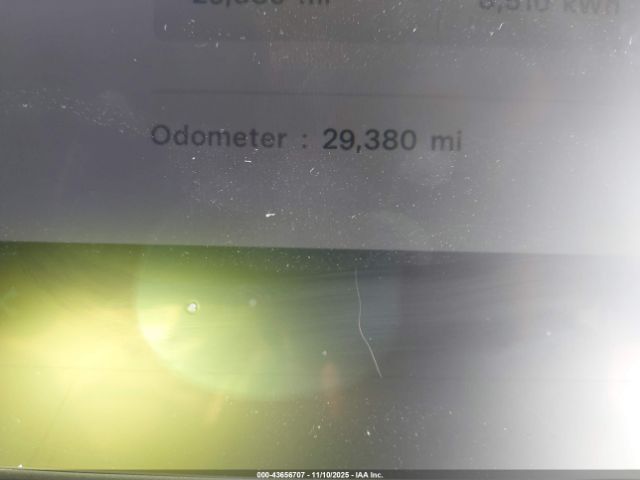 Tesla Model Y Performance Dual Motor All-wheel Drive Image 8