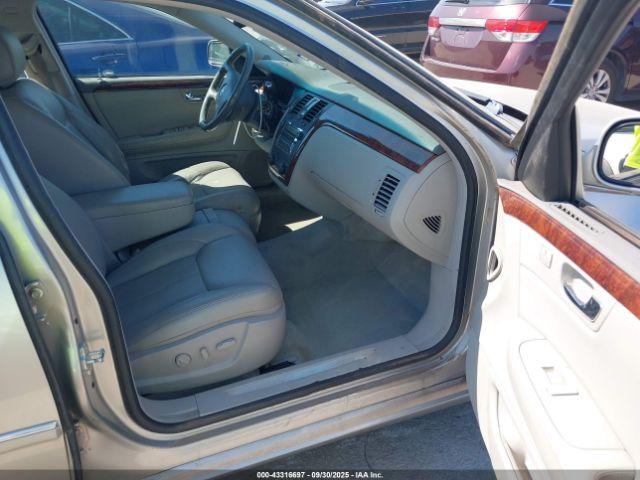 Cadillac DTS Standard Image 8