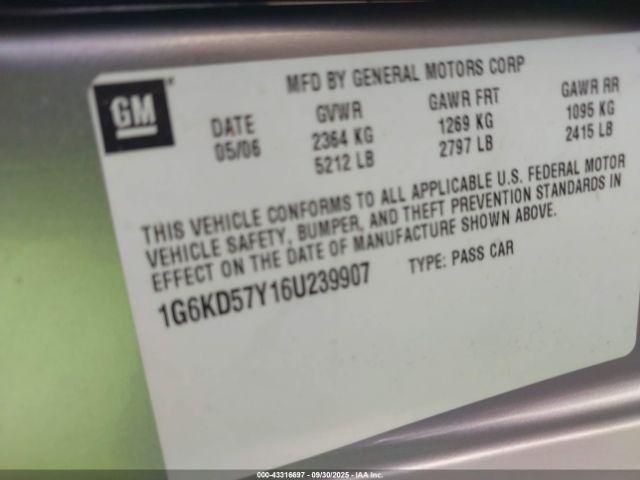 Cadillac DTS Standard Image 2