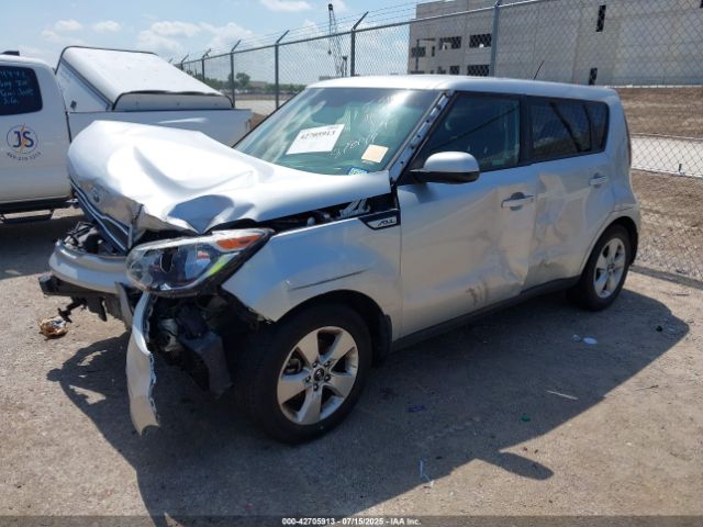 Kia Soul Image 16