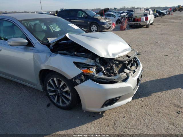 Nissan Altima 2.5 Sv Image 16