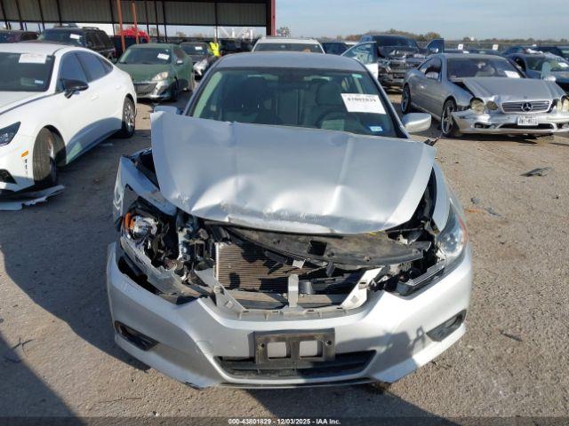 Nissan Altima 2.5 Sv Image 15