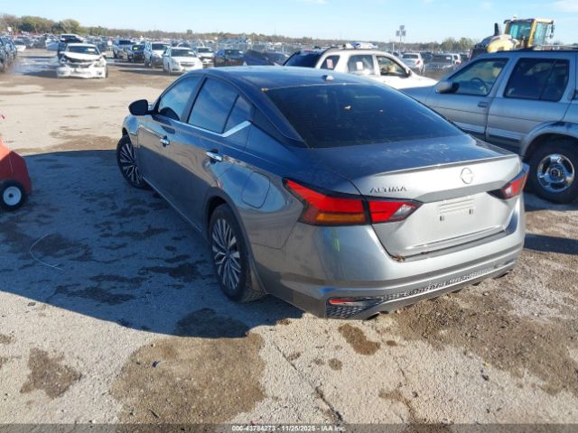 Nissan Altima Sv Fwd Image 2