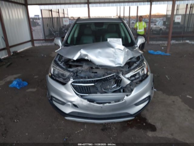 Buick Encore Essence Image 5