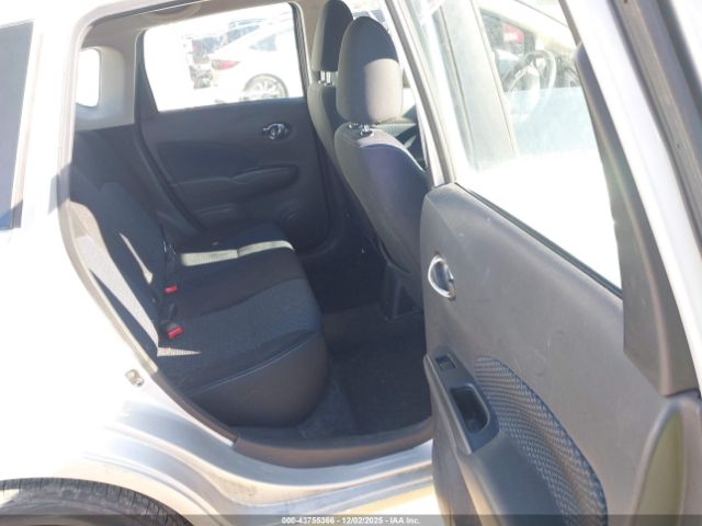 Nissan Versa Image 6