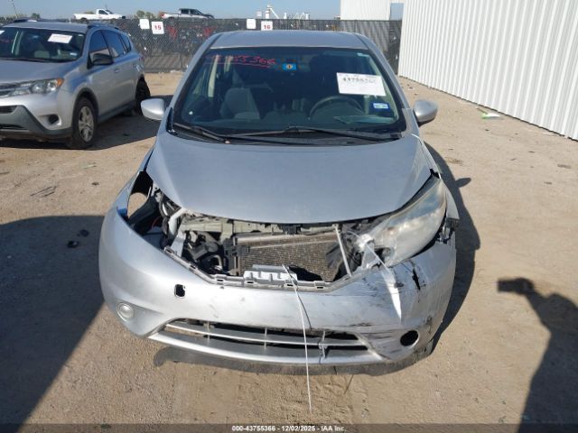 Nissan Versa Image 15