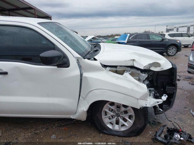 Nissan Frontier S 4x2 Image 6