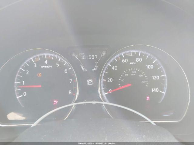 Nissan Versa 1.6 Sv Image 3