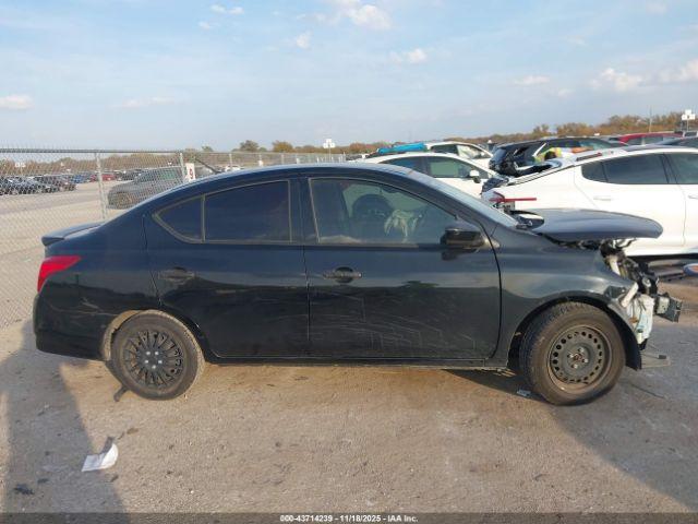 Nissan Versa 1.6 Sv Image 16