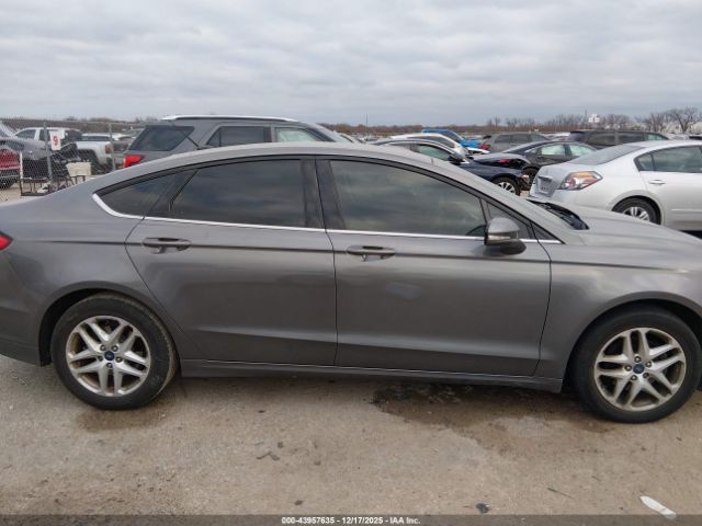 Ford Fusion Se Image 8