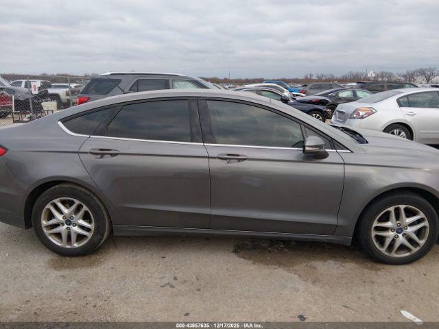 Ford Fusion Se Image 8