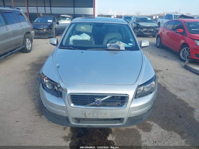Volvo C30 Image 16