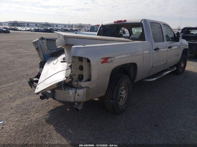 Chevrolet Silverado 2500 Lt1 Image 12