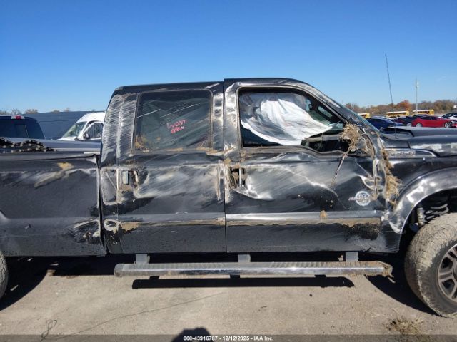 Ford F-350 Lariat Image 11