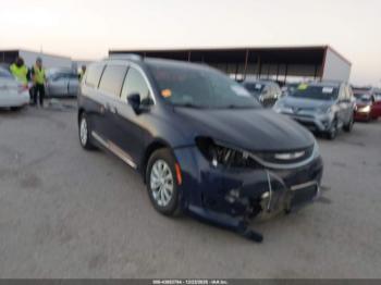  Salvage Chrysler Pacifica