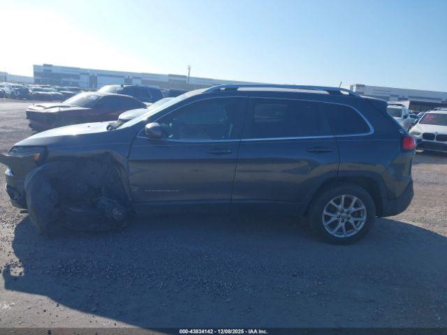 Jeep Cherokee Latitude Image 16