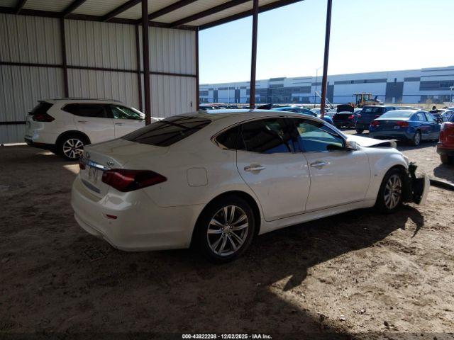 INFINITI Q70 3.7 Luxe Image 16