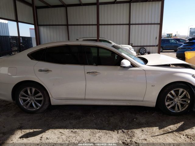 INFINITI Q70 3.7 Luxe Image 15