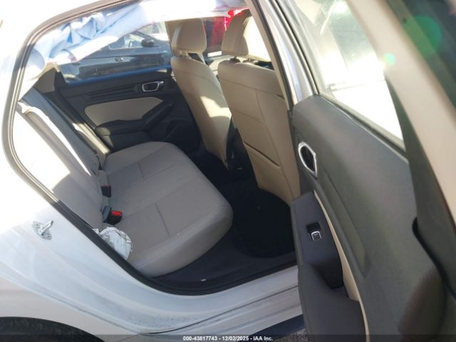 Honda Civic Image 11