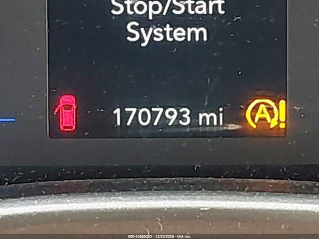 Chrysler Pacifica Touring Image 14