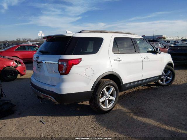 Ford Explorer Xlt Image 2