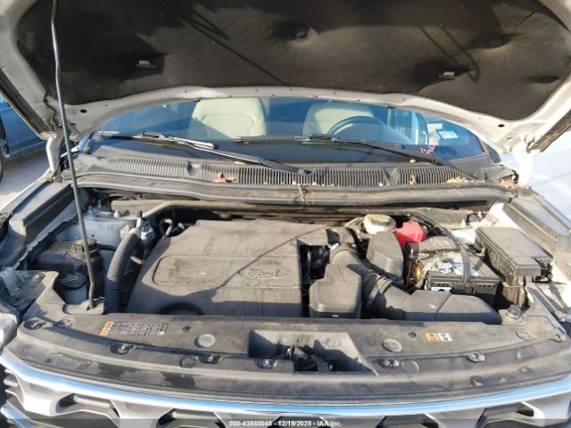 Ford Explorer Xlt Image 6