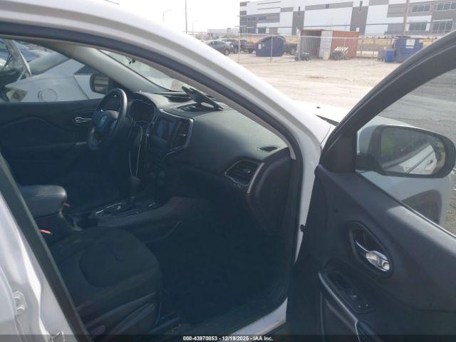 Jeep Cherokee Latitude Fwd Image 5