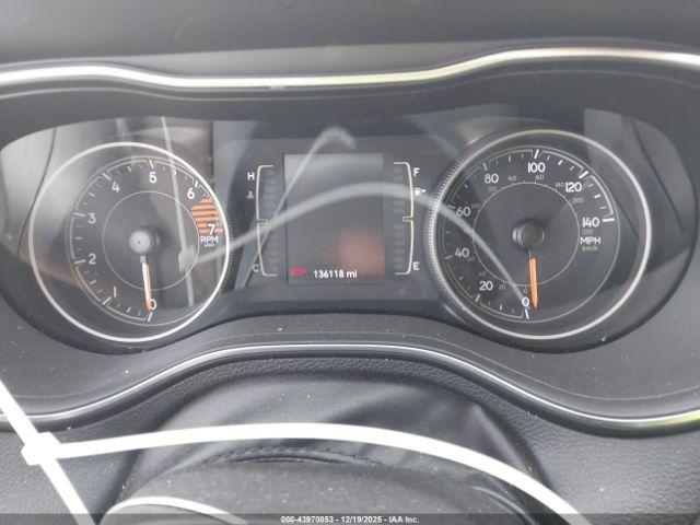 Jeep Cherokee Latitude Fwd Image 2