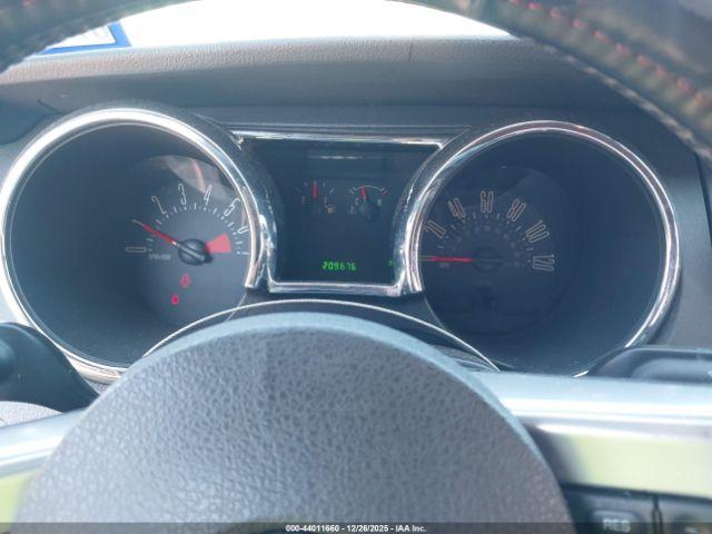 Ford Mustang Image 3