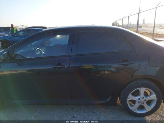 Toyota Corolla S Image 15