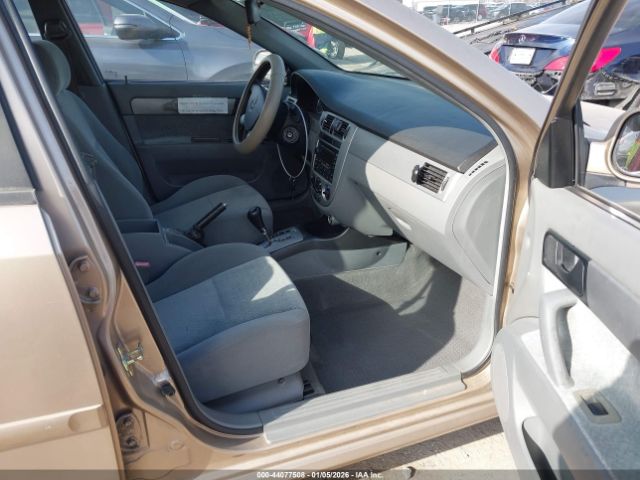 Suzuki Forenza S Image 4