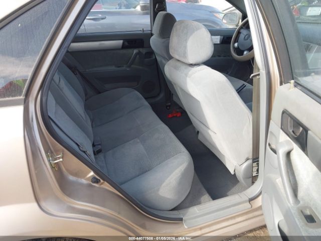 Suzuki Forenza S Image 5