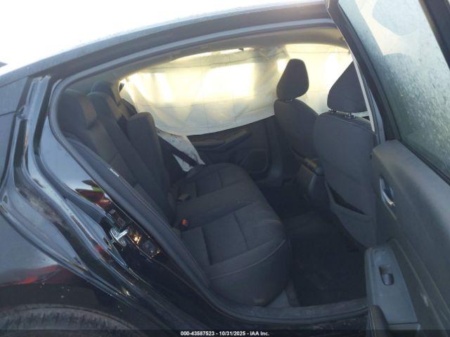 Nissan Altima S Fwd Image 7