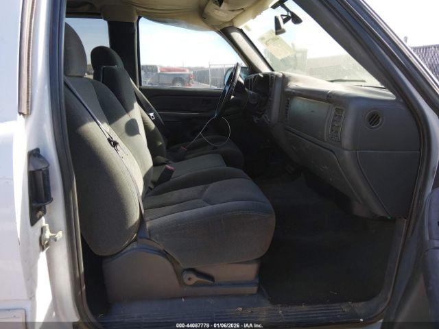 Chevrolet Silverado 1500 Ls Image 8