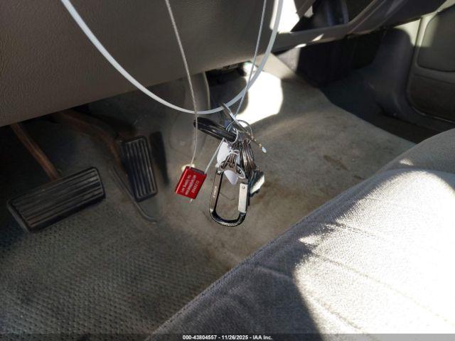 GMC Yukon Sle Image 10