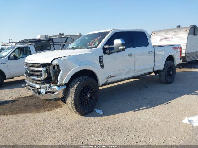 Ford F-250 King Ranch Image 3