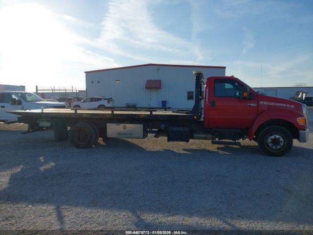 Ford F-650 Image 12