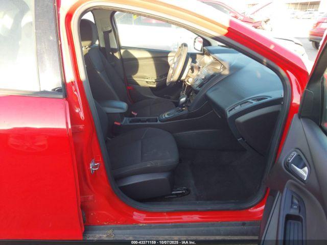 Ford Focus Se Image 4