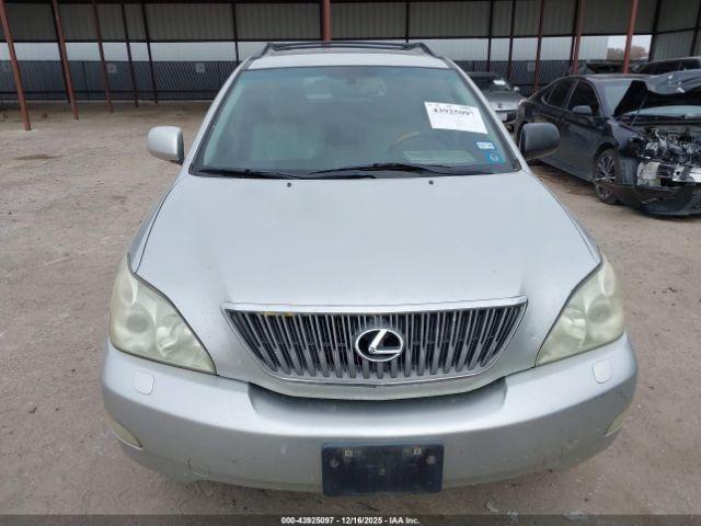 Lexus RX Image 12