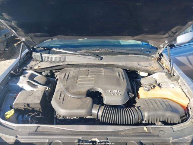 Chrysler 300 Motown Image 6